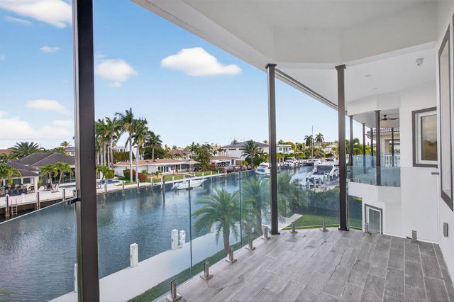 2641 NE 48th Street, Lighthouse Point, FL 33064