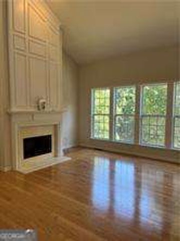 610 Cricklewood Drive, Suwanee, GA 30024