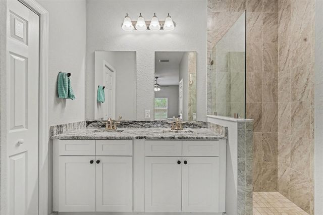 18020 MACASSAR ROAD, Weeki Wachee, FL 34614