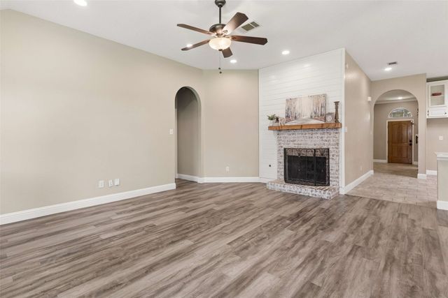 18 Heritage Woods Place, Allen, TX 75002