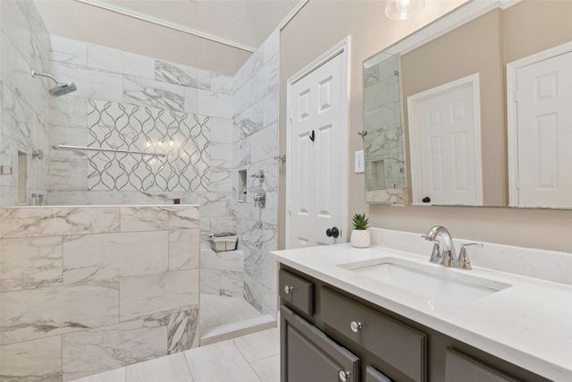 18 Heritage Woods Place, Allen, TX 75002