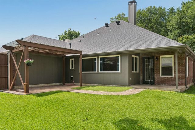 18 Heritage Woods Place, Allen, TX 75002