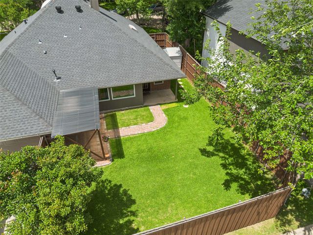 18 Heritage Woods Place, Allen, TX 75002