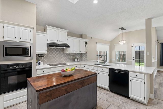 18 Heritage Woods Place, Allen, TX 75002