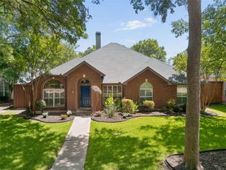 18 Heritage Woods Place, Allen, TX 75002
