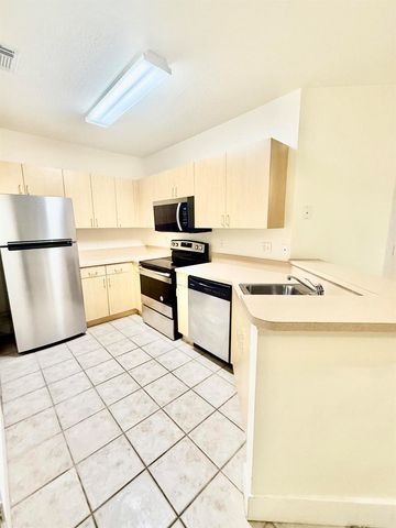 1602 Belmont Place, Boynton Beach, FL 33436