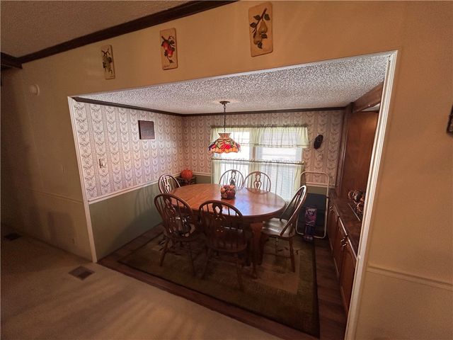 25 K and L LANE, City Of But Nw, PA 16001