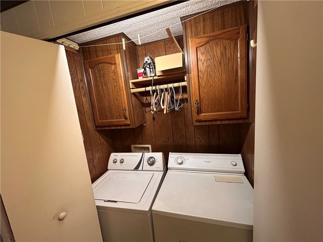 25 K and L LANE, City Of But Nw, PA 16001