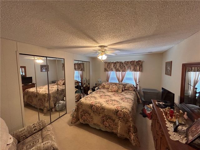 25 K and L LANE, City Of But Nw, PA 16001