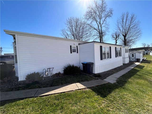 25 K and L LANE, City Of But Nw, PA 16001