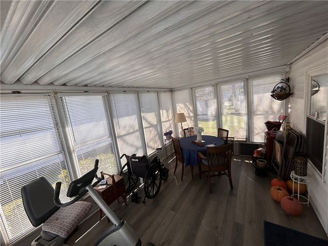 25 K and L LANE, City Of But Nw, PA 16001