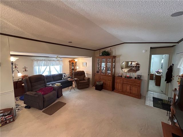 25 K and L LANE, City Of But Nw, PA 16001