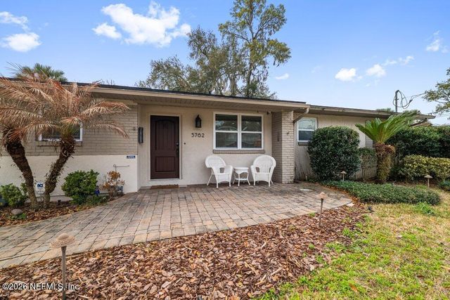 5762 HESTON Road, Jacksonville, FL 32207