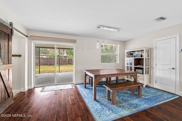 5762 HESTON Road, Jacksonville, FL 32207