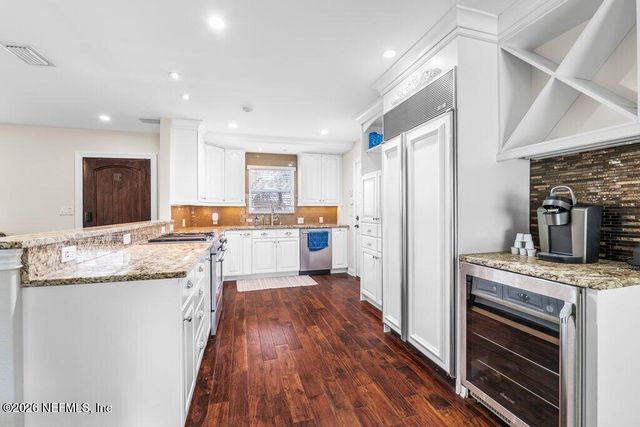 5762 HESTON Road, Jacksonville, FL 32207