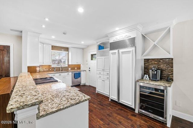 5762 HESTON Road, Jacksonville, FL 32207