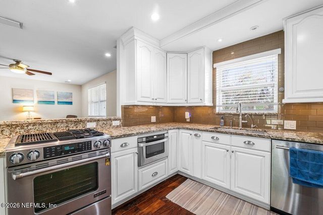 5762 HESTON Road, Jacksonville, FL 32207