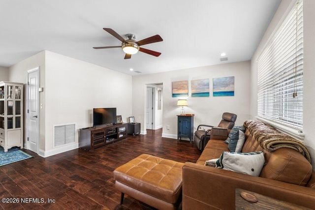 5762 HESTON Road, Jacksonville, FL 32207