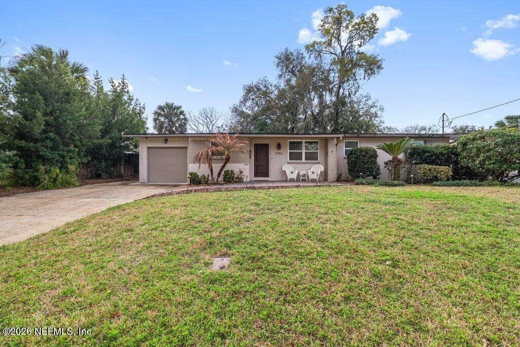 5762 HESTON Road, Jacksonville, FL 32207