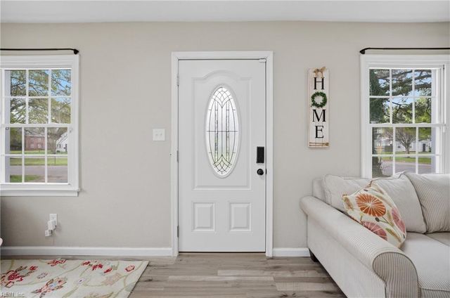 27 Afton PW, Portsmouth, VA 23702