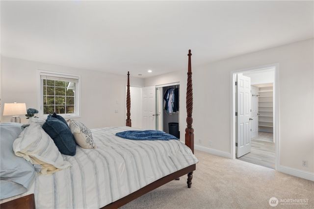 1870 W Cloud Way, Oak Harbor, WA 98277