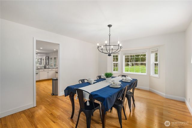 1870 W Cloud Way, Oak Harbor, WA 98277