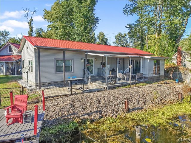 482 County Route 12, Schroeppel, NY 13132
