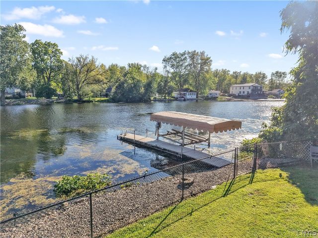 482 County Route 12, Schroeppel, NY 13132