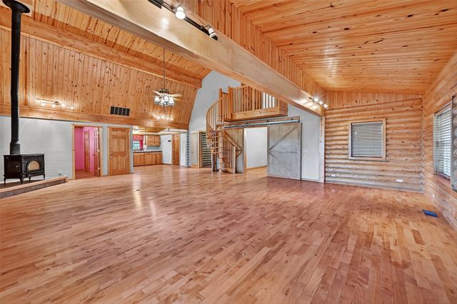 570 Roy Ayres Road, Bells, TX 75414