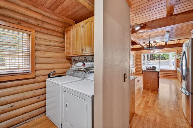 570 Roy Ayres Road, Bells, TX 75414