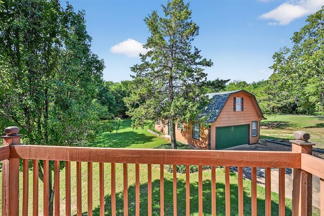 570 Roy Ayres Road, Bells, TX 75414