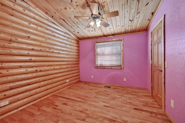 570 Roy Ayres Road, Bells, TX 75414