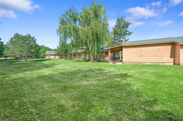 570 Roy Ayres Road, Bells, TX 75414