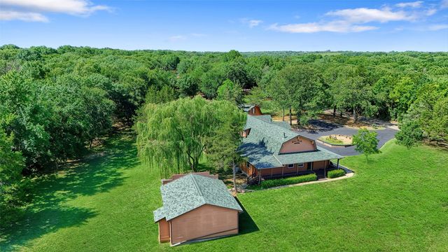 570 Roy Ayres Road, Bells, TX 75414