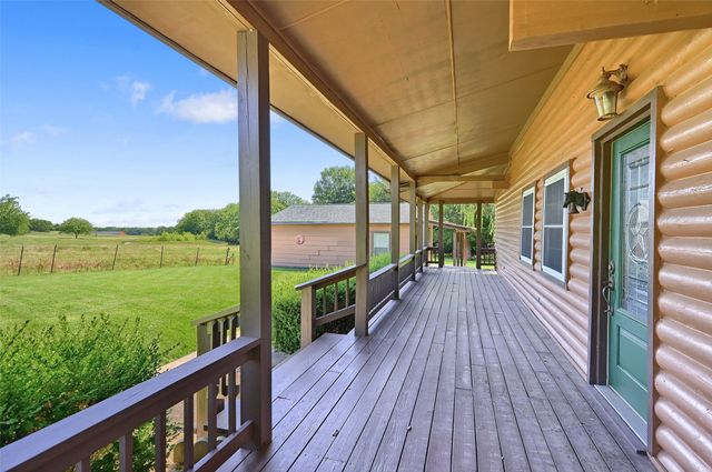 570 Roy Ayres Road, Bells, TX 75414