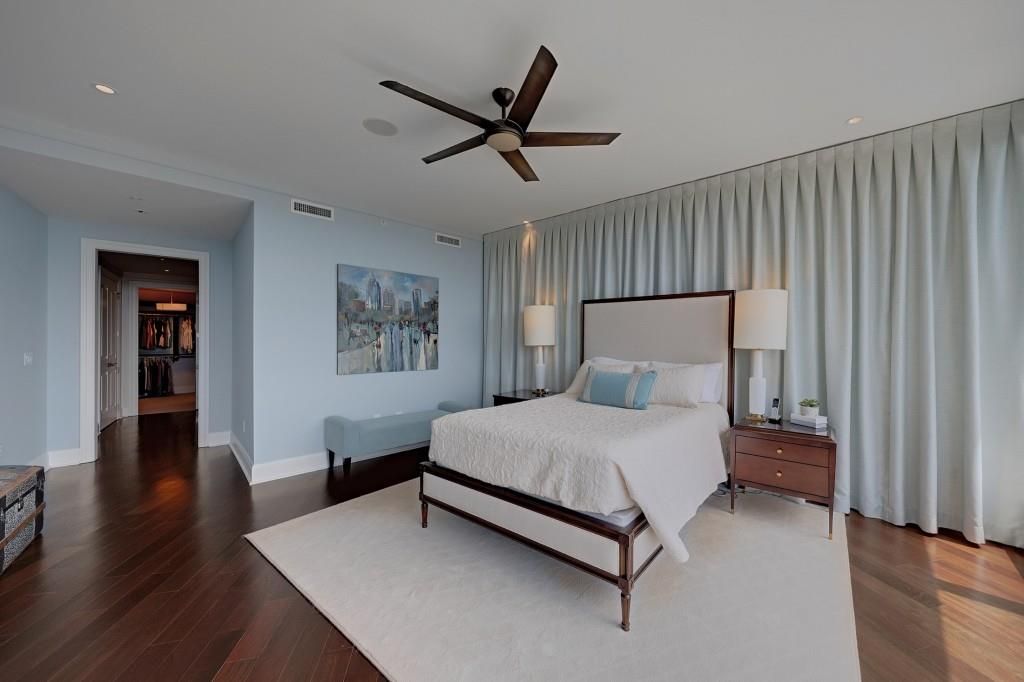 Image 30 of property listing at 3344 Peachtree Road NE 3904, Atlanta, GA 30326