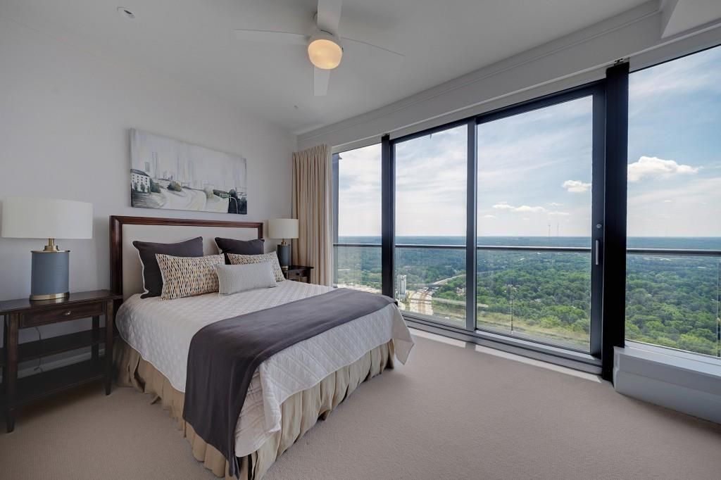 Image 37 of property listing at 3344 Peachtree Road NE 3904, Atlanta, GA 30326