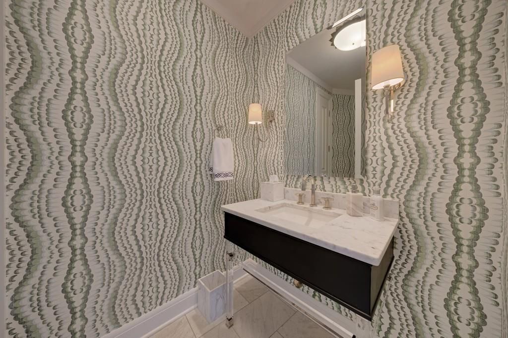 Image 39 of property listing at 3344 Peachtree Road NE 3904, Atlanta, GA 30326