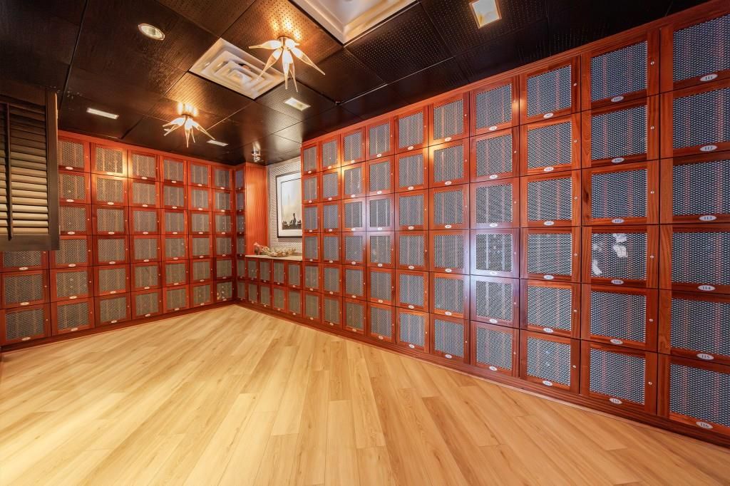 Image 68 of property listing at 3344 Peachtree Road NE 3904, Atlanta, GA 30326