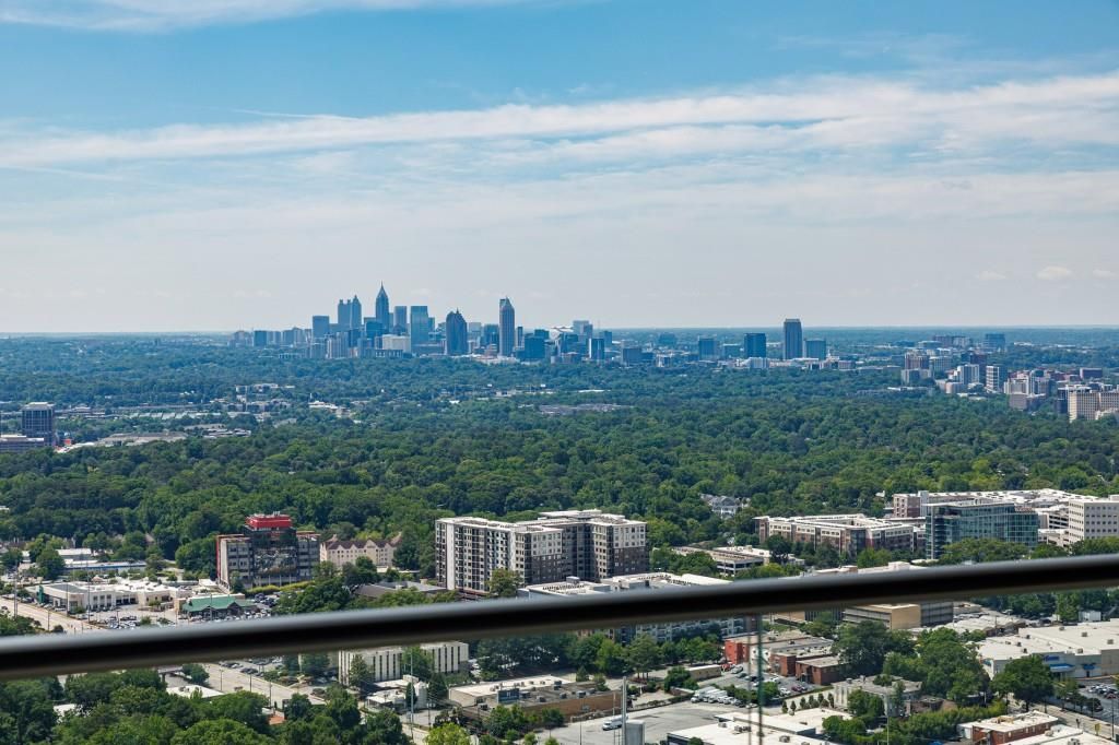 Image 74 of property listing at 3344 Peachtree Road NE 3904, Atlanta, GA 30326