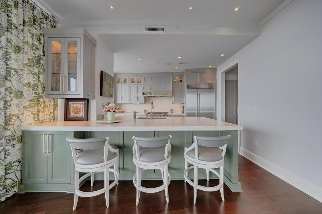Image 9 of property listing at 3344 Peachtree Road NE 3904, Atlanta, GA 30326
