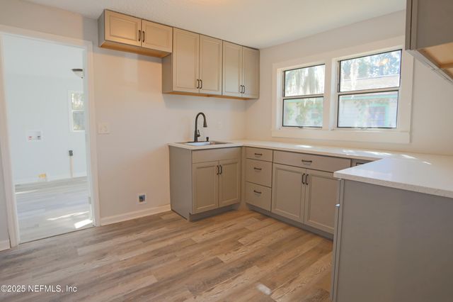 505 N 9TH Street, Palatka, FL 32177