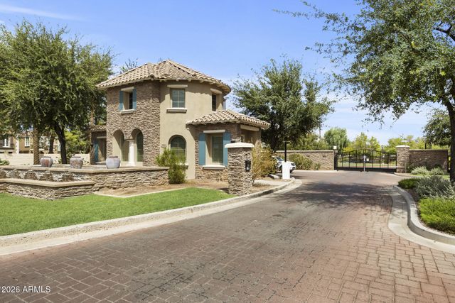 1671 E DOGWOOD Lane, Gilbert, AZ 85295
