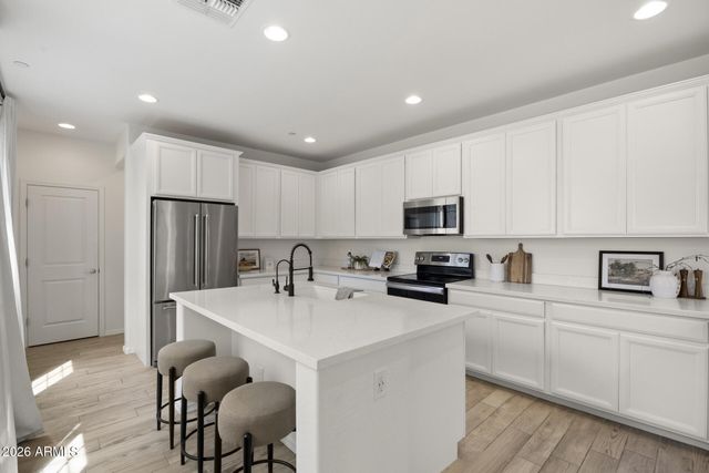1671 E DOGWOOD Lane, Gilbert, AZ 85295