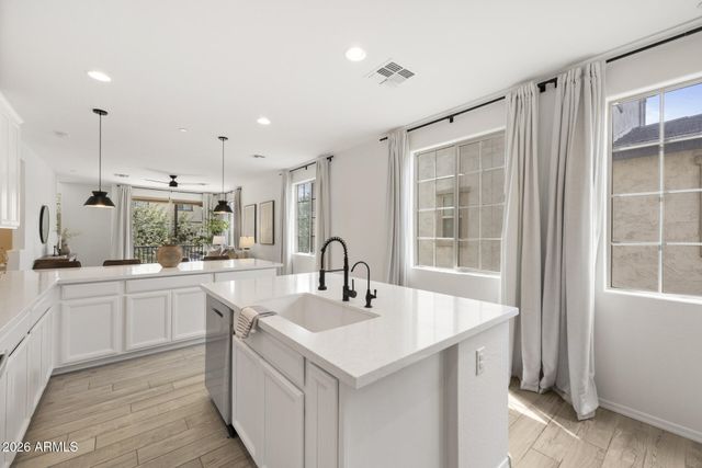 1671 E DOGWOOD Lane, Gilbert, AZ 85295