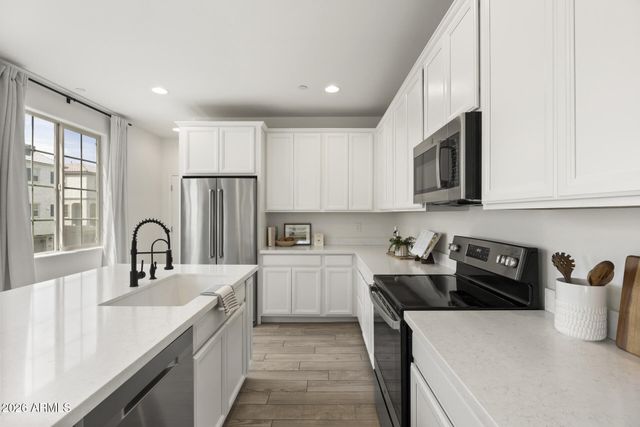 1671 E DOGWOOD Lane, Gilbert, AZ 85295