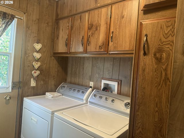 16735 THOMPSON Rd, Brookings, OR 97415
