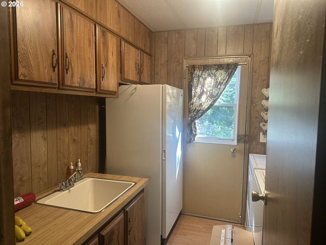 16735 THOMPSON Rd, Brookings, OR 97415