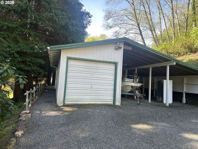 16735 THOMPSON Rd, Brookings, OR 97415