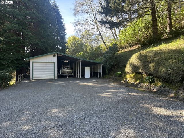 16735 THOMPSON Rd, Brookings, OR 97415